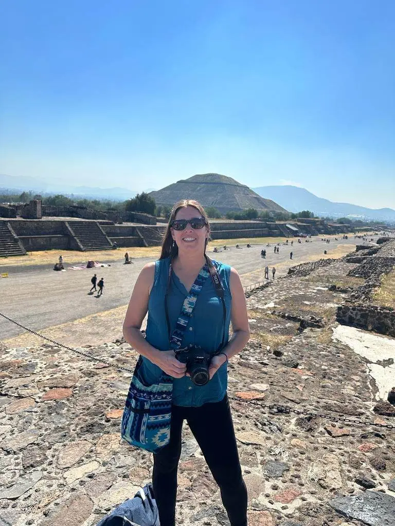 Lorraine Black ~Hola Bliss Travel ~ Bliss Travel Specialist - Ontario Canada Luxury Travel Advisor