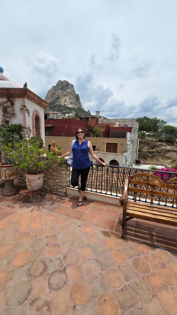 Lorraine Black, Hola Bliss Travel